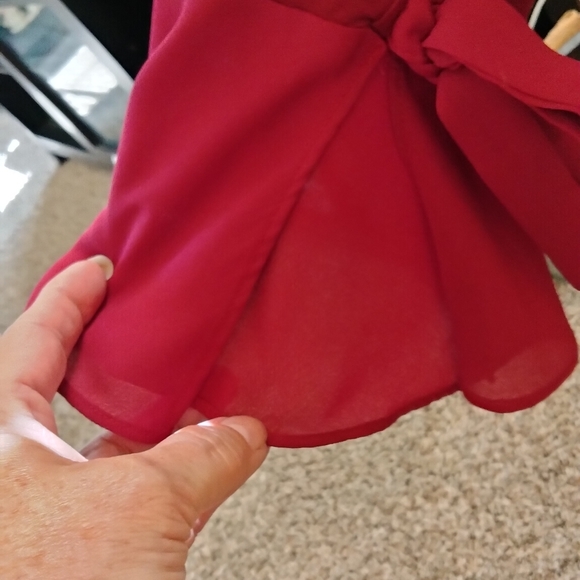 Women's Ruffle Top - Picture 3 of 6